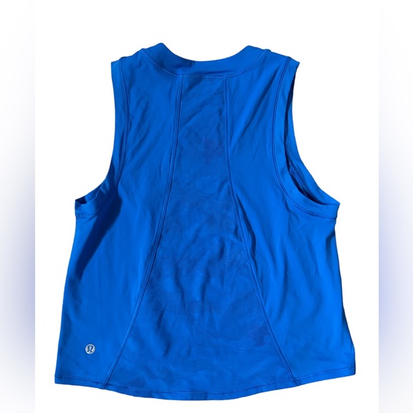 Lululemon Vibrant Blue Cropped Active Wear Top - Picture 2 of 2